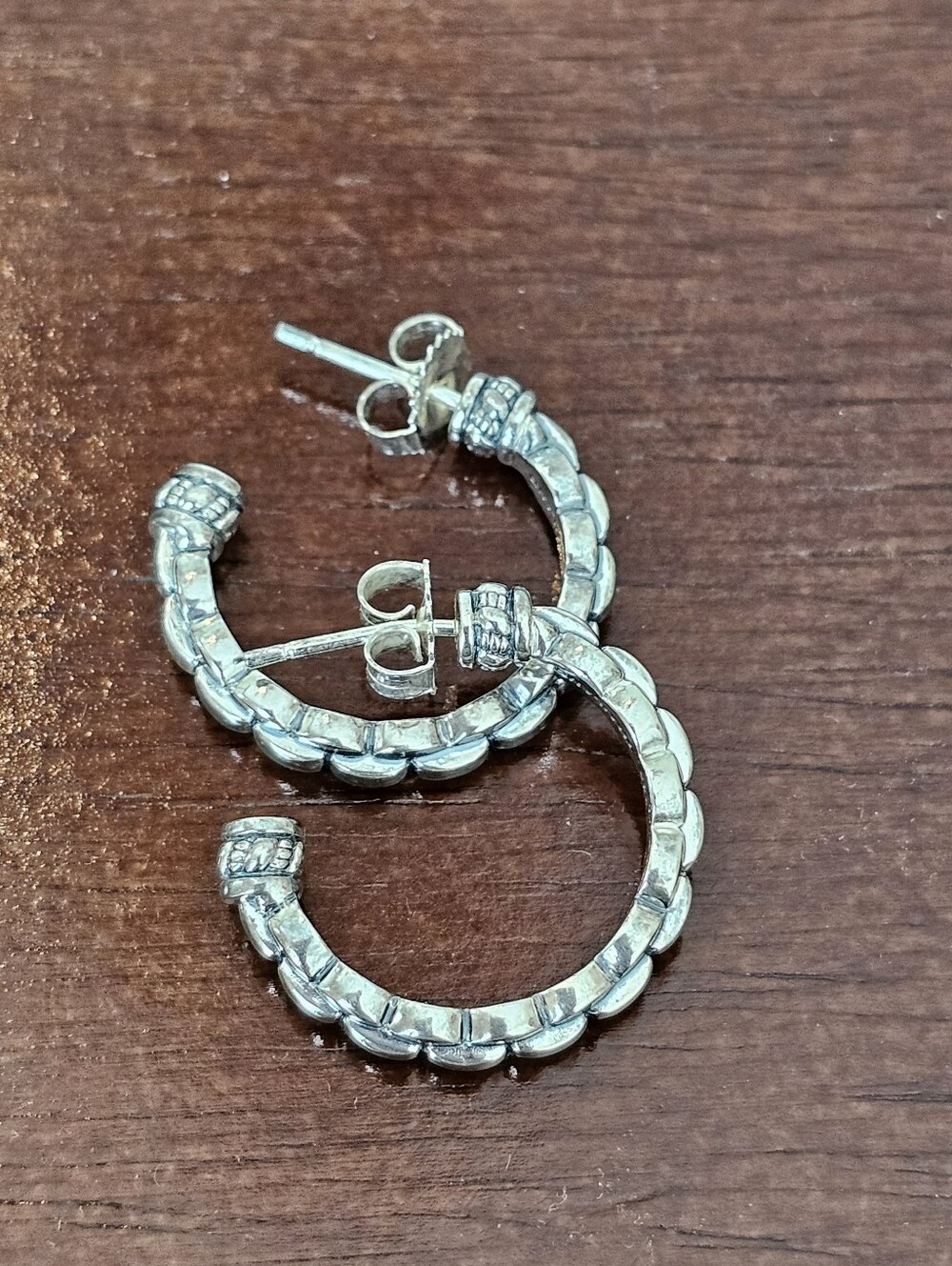 JAI by John Hardy Sterling Silver Textured Integrated Solid Chain Hoops 1” - Picture 11 of 16